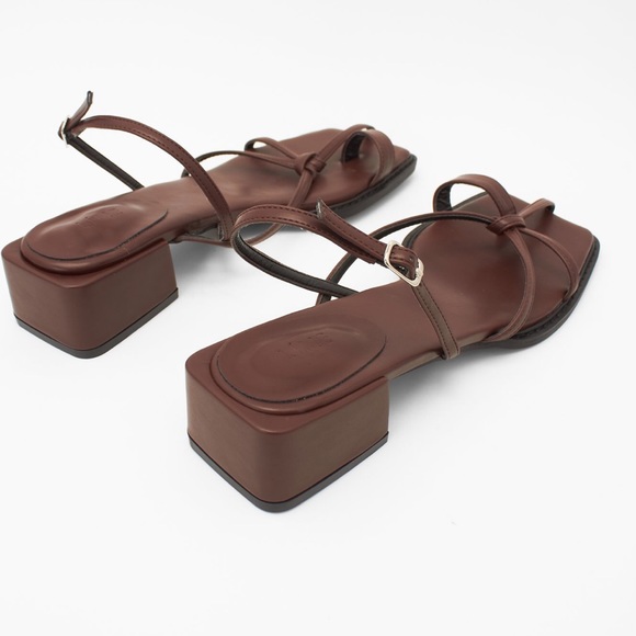 SQUARED TOE RING SANDALS - Picture 4 of 4